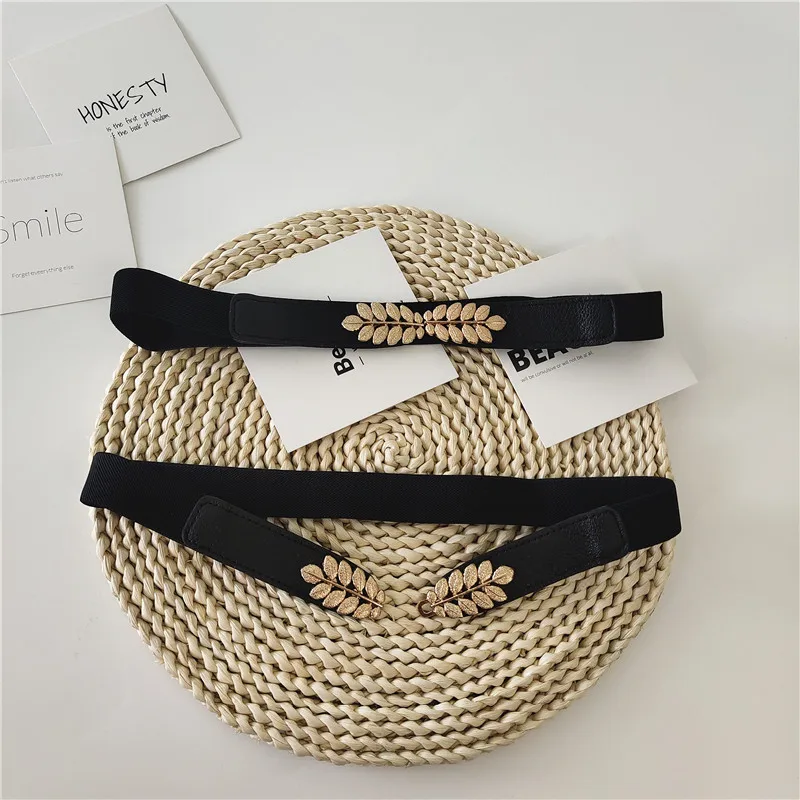 Тонкий ремень, Женский орнамент, застежка на талию с юбкой, винтажный эластичный пояс с пряжкой в виде золотых листьев, универсальный черный...
Тонкий ремень, Женский орнамент, застежка на талию с юбкой, винтажный эластичный пояс с пряжкой в виде золотых листьев, универсальный черный...