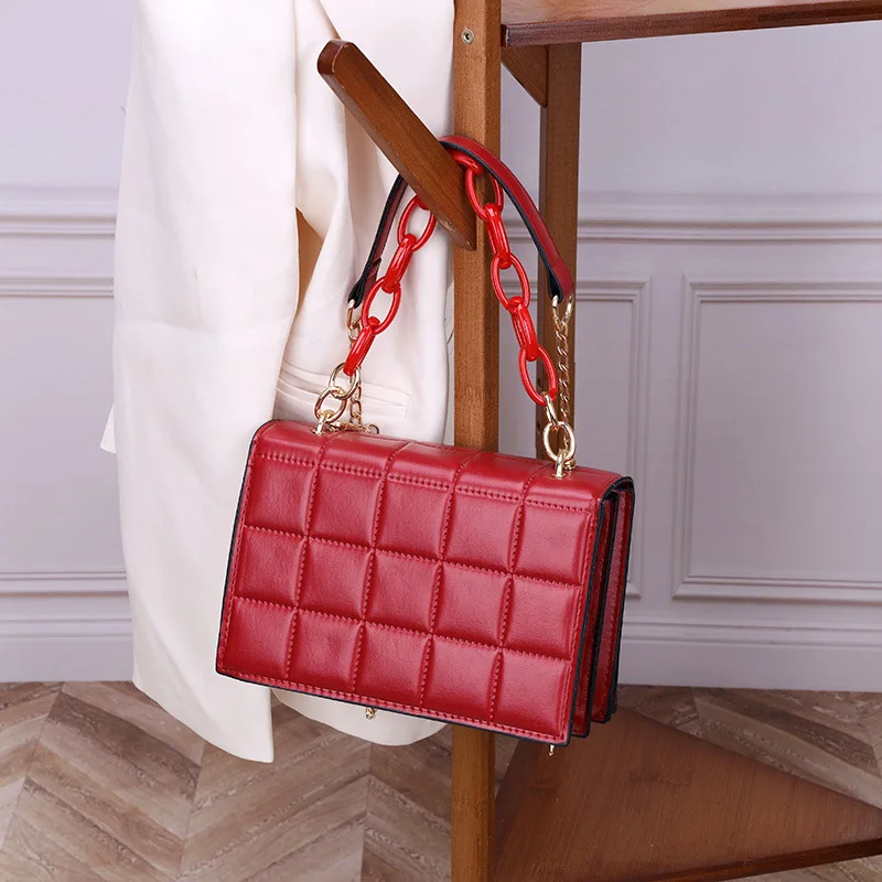 Leather Women's Shoulder Bags Solid Color Fashion Grille Design Chain Messenger Bag Brand Designer PU Luxury 2021 Small Flap
Leather Women's Shoulder Bags Solid Color Fashion Grille Design Chain Messenger Bag Brand Designer PU Luxury 2021 Small Flap