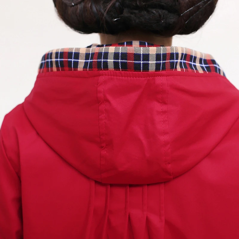 Middle-aged Female Windbreakers Spring Autumn Jacket New Loose Plus Size Long-sleeved Printed Hooded Outerwear Women Basic Coat
Middle-aged Female Windbreakers Spring Autumn Jacket New Loose Plus Size Long-sleeved Printed Hooded Outerwear Women Basic Coat