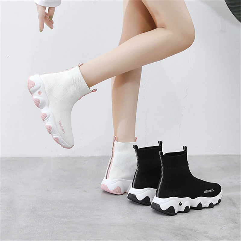 Women's Snow Short Boots Warm Female Lady Casual Sports Socks Shoes Non-slip Increase Height Slim
Women's Snow Short Boots Warm Female Lady Casual Sports Socks Shoes Non-slip Increase Height Slim