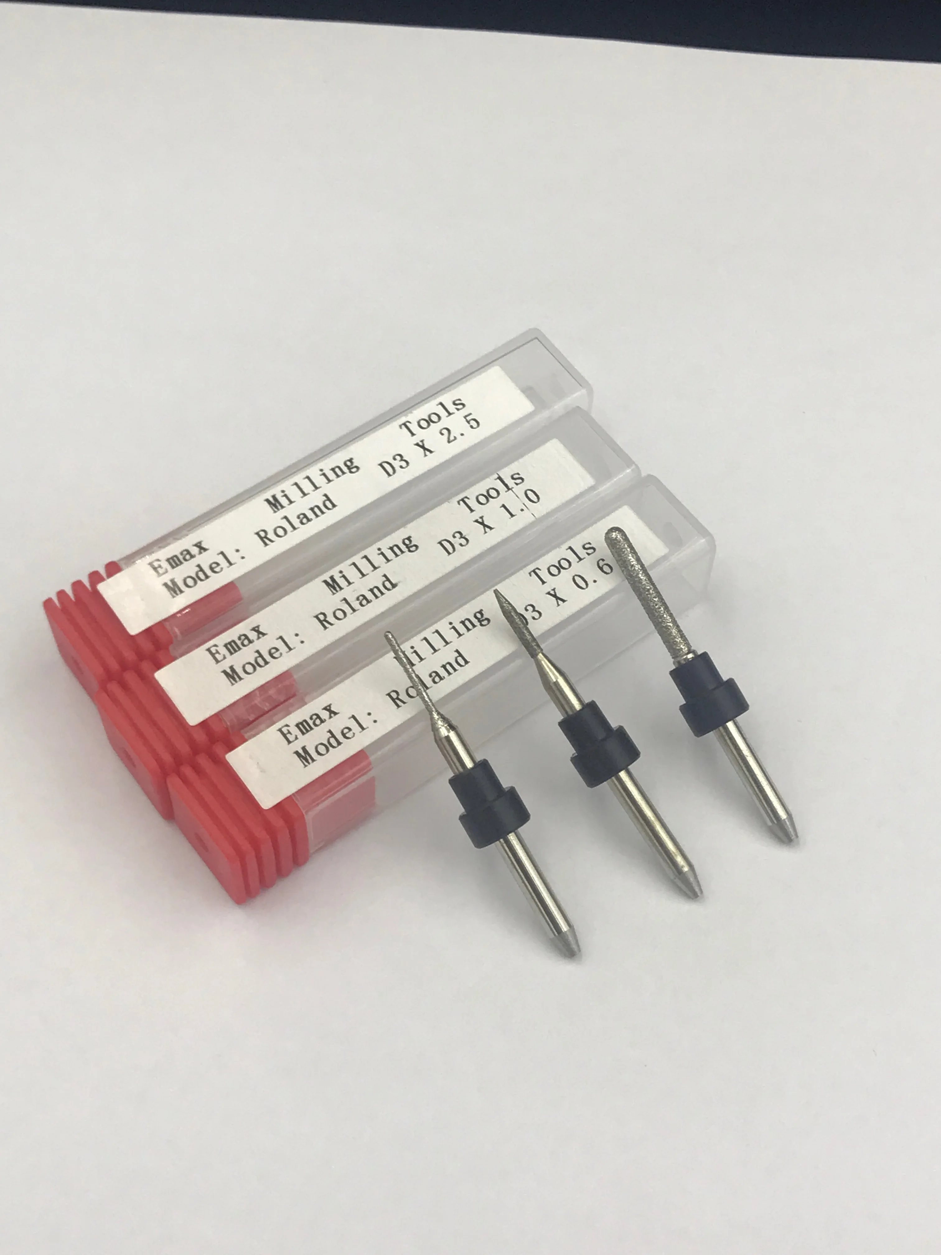 Dental Roland CADCAM Machine Diamond Coating Milling Burs With Lithium Dilisicate Zirconia Blank
Dental Roland CADCAM Machine Diamond Coating Milling Burs With Lithium Dilisicate Zirconia Blank