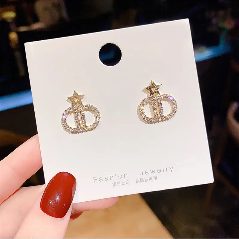 Ladies Luxury Rhinestone Rose Gold Earrings For Women Trendy Double D Letter Party Unusual Earrings Fashion Jewelry kolczyki
Ladies Luxury Rhinestone Rose Gold Earrings For Women Trendy Double D Letter Party Unusual Earrings Fashion Jewelry kolczyki