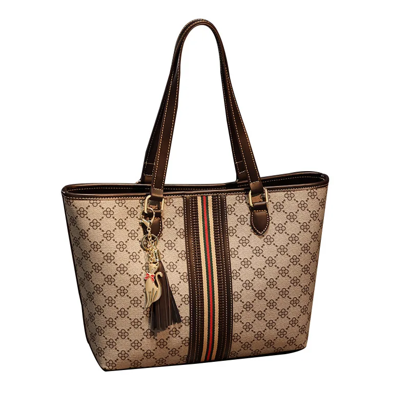 Brand Designer Women Single Shoulder Bag Large Capacity Tassel Bucket Handbag High Quality Pvc Leather Totes Shopping Bag Flower
Brand Designer Women Single Shoulder Bag Large Capacity Tassel Bucket Handbag High Quality Pvc Leather Totes Shopping Bag Flower