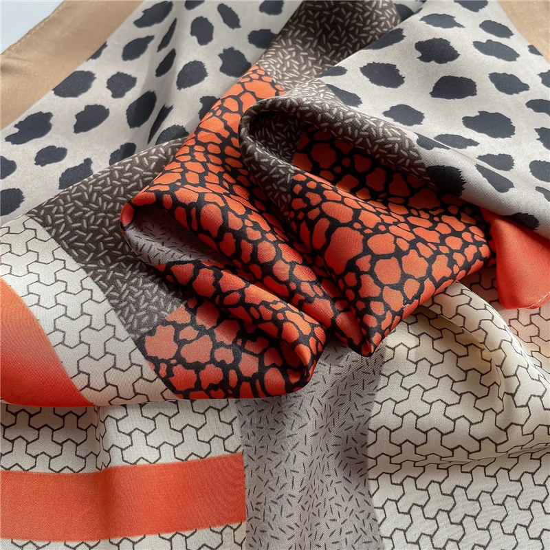 New Silk Square Scarf Women Fashion Neck Hairband Shawl Lady Wrap Spring Summer Neckerchief Bandana Leopard Plaid Scarves
New Silk Square Scarf Women Fashion Neck Hairband Shawl Lady Wrap Spring Summer Neckerchief Bandana Leopard Plaid Scarves