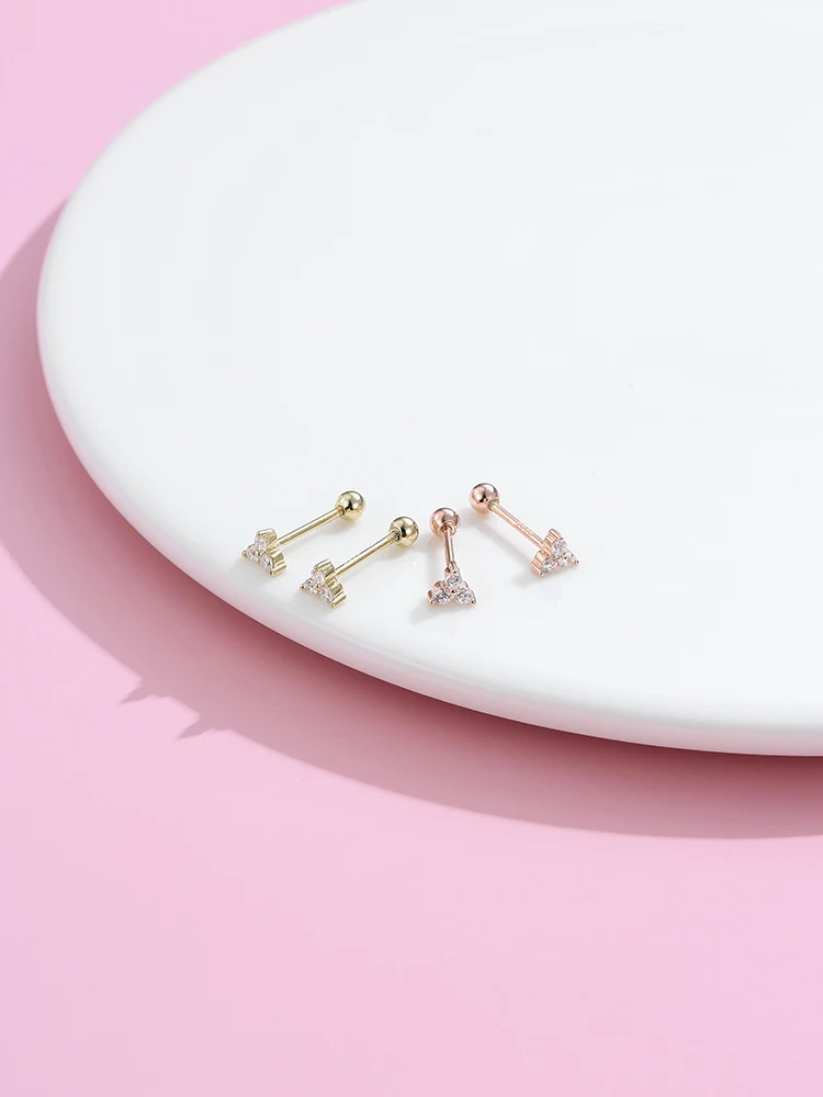 CFK 925 Sterling Zilver Stud Oorbellen Voor Vrouwen Koreaanse Clear Cubic Zirconia Meisje Oorbel Bruiloft Kleine Fijne Sieraden
CFK 925 Sterling Zilver Stud Oorbellen Voor Vrouwen Koreaanse Clear Cubic Zirconia Meisje Oorbel Bruiloft Kleine Fijne Sieraden