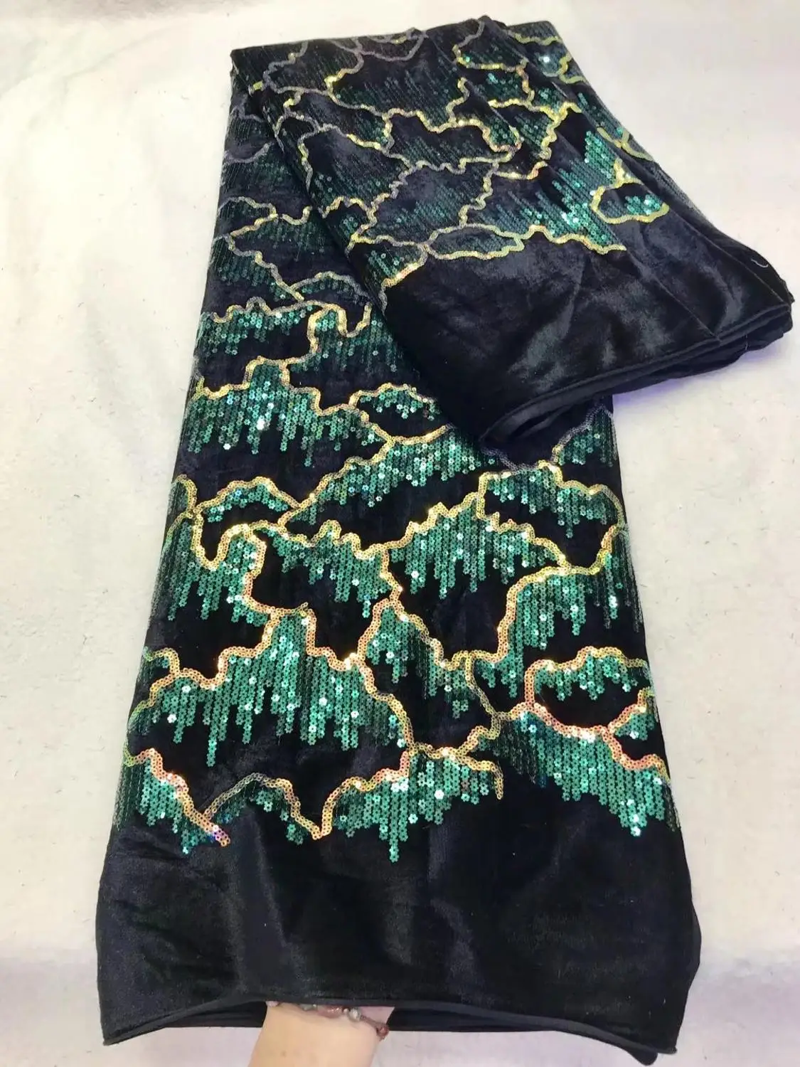 African velvet Lace Fabric 2020 Latest Luxury High Quality nigerian Velvet Lace Fabric For Bridal Nigerian tulle Lace Fabric J10
African velvet Lace Fabric 2020 Latest Luxury High Quality nigerian Velvet Lace Fabric For Bridal Nigerian tulle Lace Fabric J10