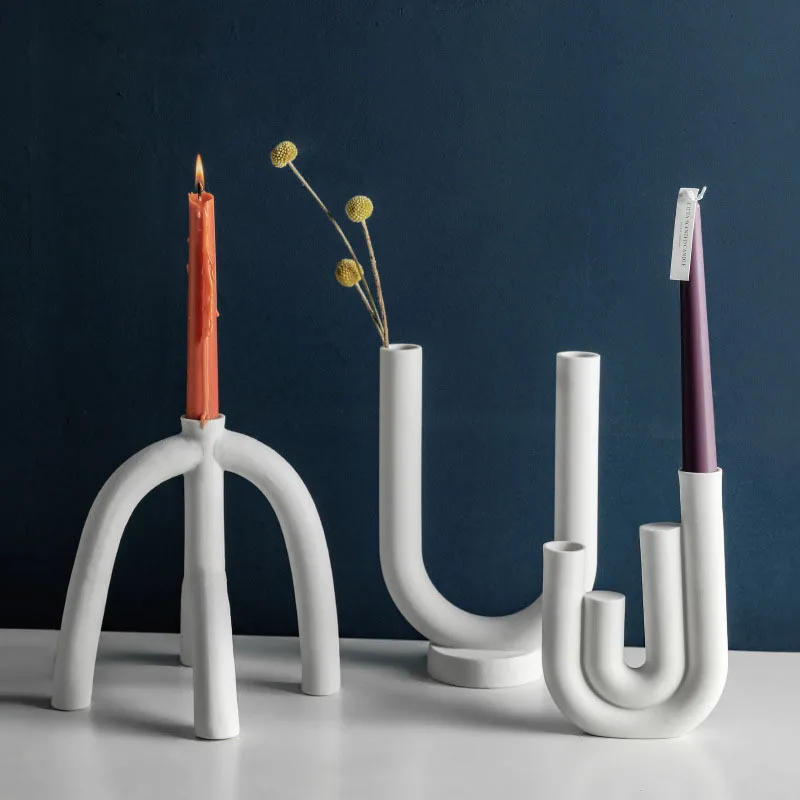 Hot-selling Europe Ceramic Candle Holders Art Romantic Table Decoration Props Home Decoration Ornaments
Hot-selling Europe Ceramic Candle Holders Art Romantic Table Decoration Props Home Decoration Ornaments