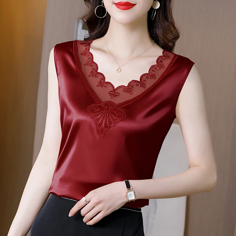 Summer Women's Tank Tops 2022 Sleeveless Satin Top Women Fashion Lace V-neck Camis Solid Casual Vest Loose 4XL
Summer Women's Tank Tops 2022 Sleeveless Satin Top Women Fashion Lace V-neck Camis Solid Casual Vest Loose 4XL