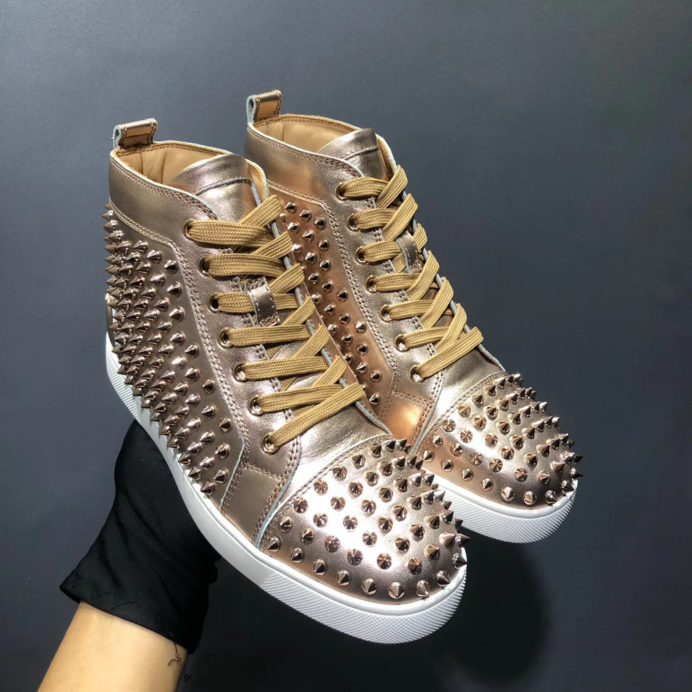 Luxury Golden High Top Red Bottom For Men Shoes Genuine Leather Full Of Rivets Casual Flat Driving Shoes Women Loafers Sneakers
Luxury Golden High Top Red Bottom For Men Shoes Genuine Leather Full Of Rivets Casual Flat Driving Shoes Women Loafers Sneakers