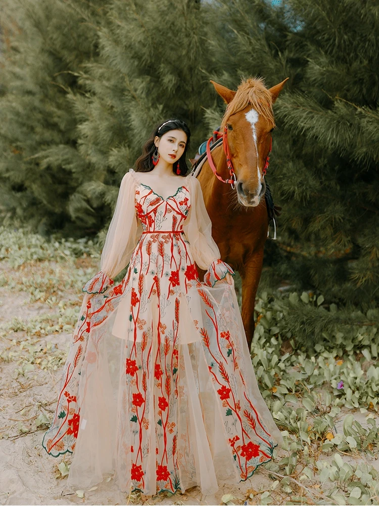 2021 Summer Women Long Tulle Dress puff Sleeve Embroidery Bohemian Maxi Tunic Beach Dress holiday vintage vestidos
2021 Summer Women Long Tulle Dress puff Sleeve Embroidery Bohemian Maxi Tunic Beach Dress holiday vintage vestidos