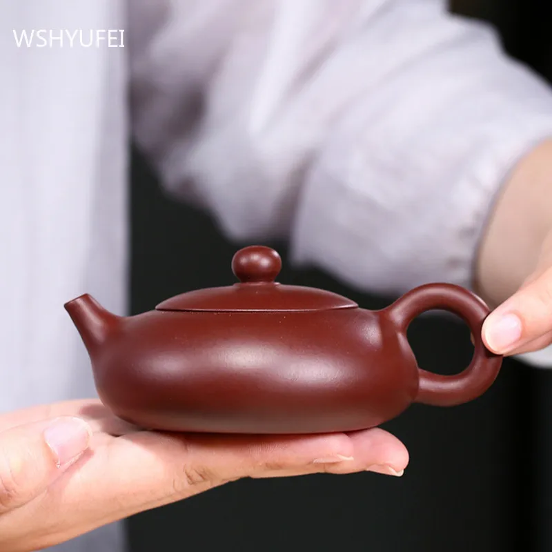 Chinese Yixing tea pot purple clay Classic Xishi teapot beauty kettle Raw ore Purple mud Handmade Tea set Customized 140ml
Chinese Yixing tea pot purple clay Classic Xishi teapot beauty kettle Raw ore Purple mud Handmade Tea set Customized 140ml