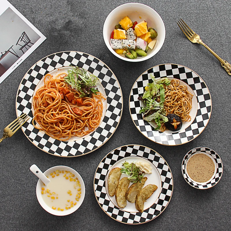 European-style ceramic Western food flat steak plate Home kitchen black and white geometric tableware Creative simple soup
European-style ceramic Western food flat steak plate Home kitchen black and white geometric tableware Creative simple soup