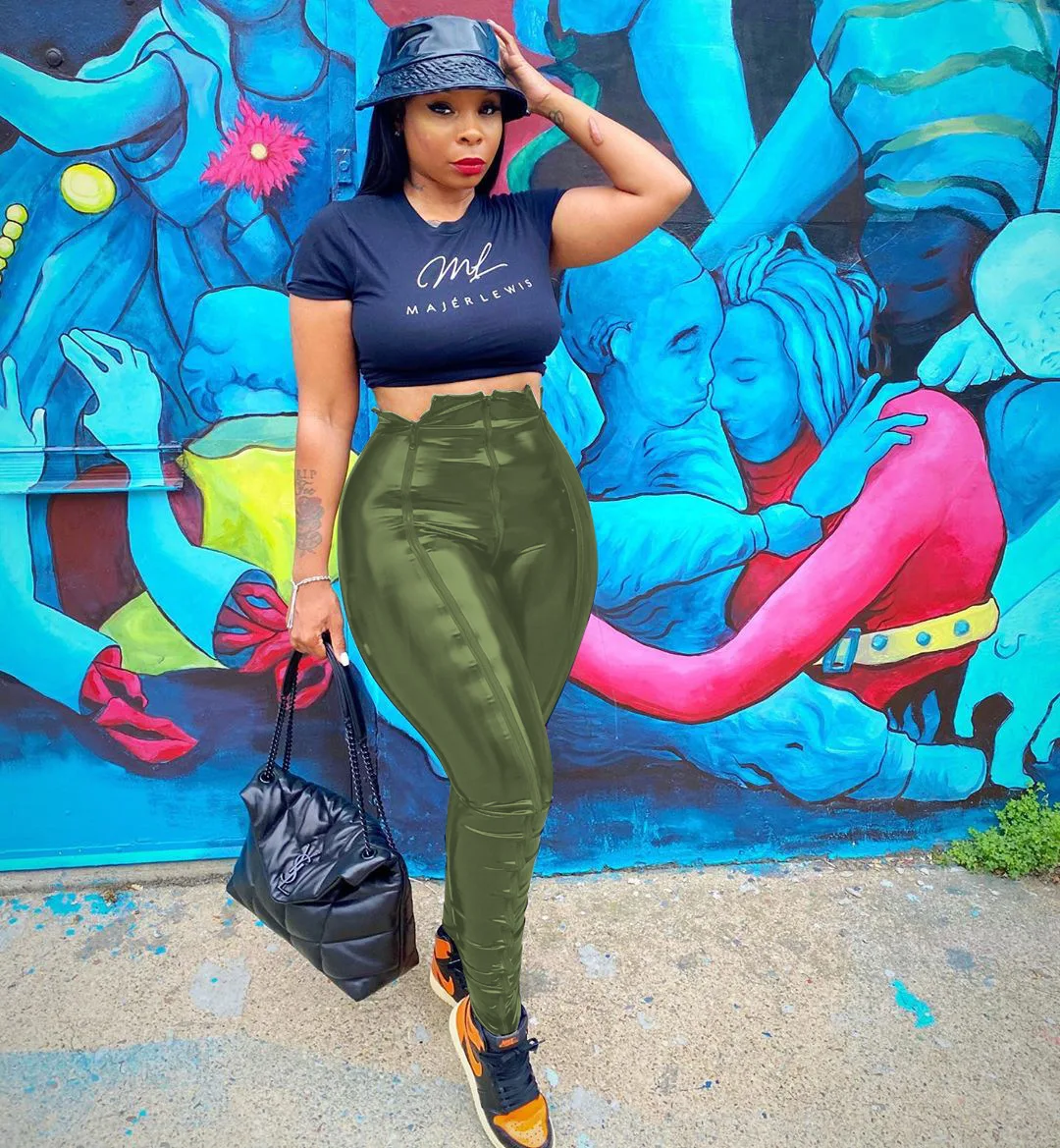 Imcute Women Zipper Up PU Leather Pants Sexy Tights Mid Waist Stretchy Pencil Pants Fashion Casual Trousers for Autumn Winter
Imcute Women Zipper Up PU Leather Pants Sexy Tights Mid Waist Stretchy Pencil Pants Fashion Casual Trousers for Autumn Winter