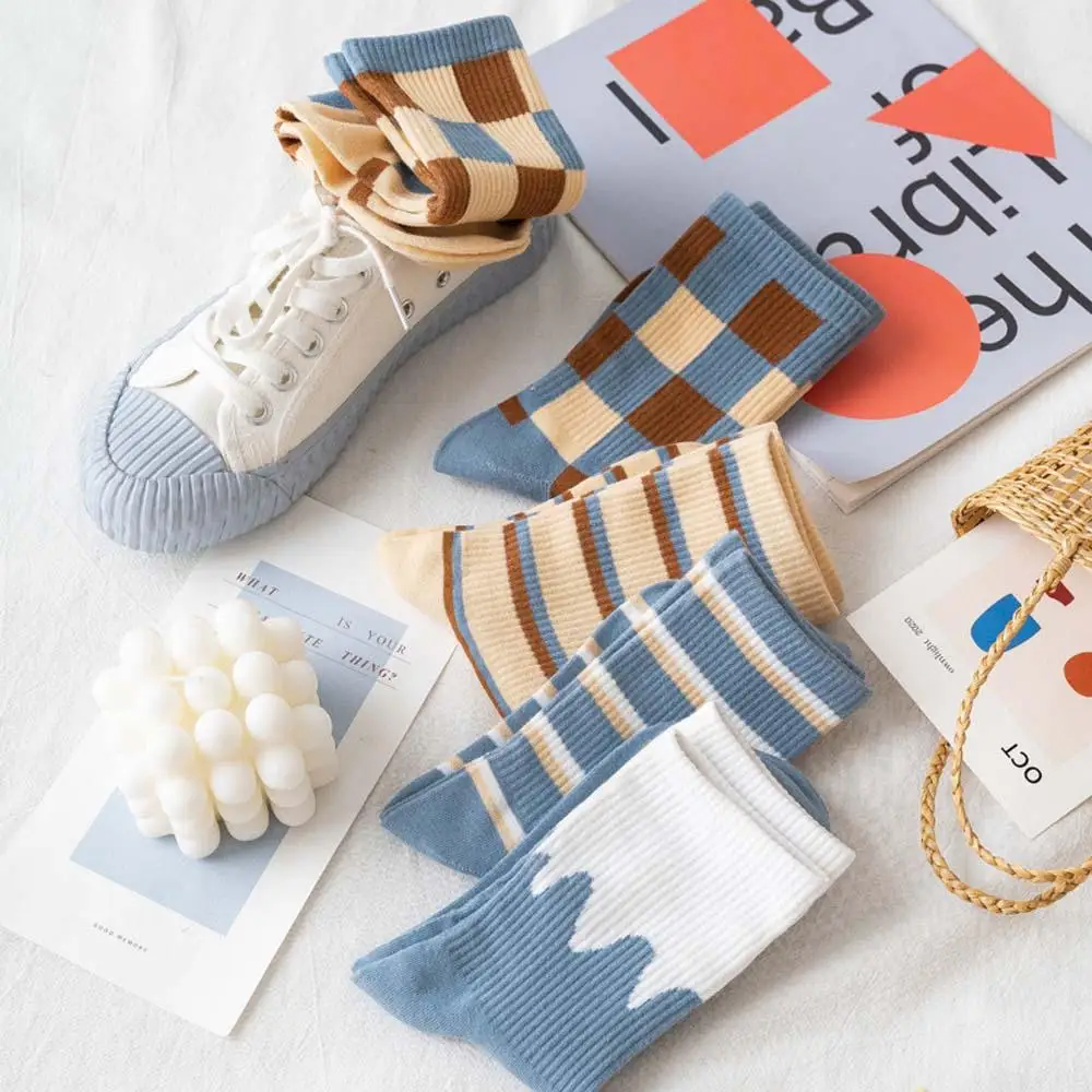 1 Pair Classic Cotton Socks Women Girls Elegant Pattern Plaid Stripe Multi-Color Crew Sock Retro Style Middle Tube
1 Pair Classic Cotton Socks Women Girls Elegant Pattern Plaid Stripe Multi-Color Crew Sock Retro Style Middle Tube