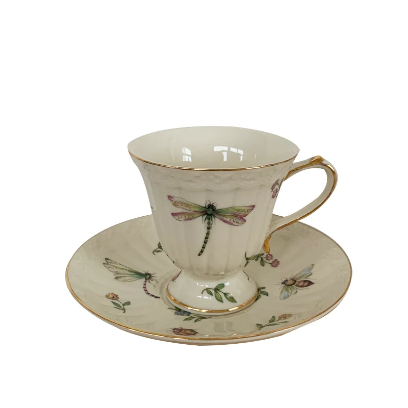 Vintage Saucer Set Coffee Cup Ceramic Luxury Pattern Coffee Cups European Style Handmade Kaffeebecher Household Products EF50CS
Vintage Saucer Set Coffee Cup Ceramic Luxury Pattern Coffee Cups European Style Handmade Kaffeebecher Household Products EF50CS
