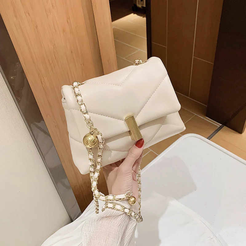 Net red popular small bag women's bag new fashion versatile simple foreign style Lingge Chain Bag Messenger Bag
Net red popular small bag women's bag new fashion versatile simple foreign style Lingge Chain Bag Messenger Bag