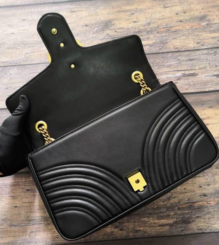 Luxury Famous Brand bag for woman -- High-quality leather handbag trend classic style shoulder bag
Luxury Famous Brand bag for woman -- High-quality leather handbag trend classic style shoulder bag