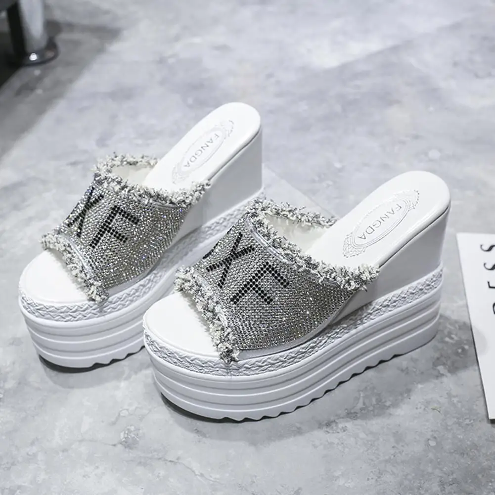 DORATASIA New Girl Fashion Super High Wedges Slippers Summer Crystal Slippers Women Sweet High Platform Shoes Woman
DORATASIA New Girl Fashion Super High Wedges Slippers Summer Crystal Slippers Women Sweet High Platform Shoes Woman