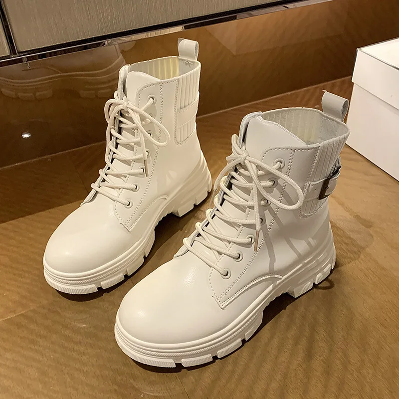 Women's Nude Boots Autumn New Simple Versatile Laces Net Red Thick-soled Non-slip Martin Boots British Style Women's Short Boots
Women's Nude Boots Autumn New Simple Versatile Laces Net Red Thick-soled Non-slip Martin Boots British Style Women's Short Boots