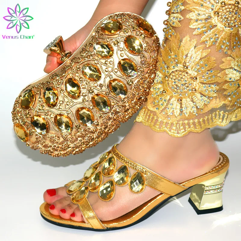 Women Shoes and Bag Set In Italy Italian Shoes and Bag Set Decorated with Rhinestone Women Shoes and Bag Set
Women Shoes and Bag Set In Italy Italian Shoes and Bag Set Decorated with Rhinestone Women Shoes and Bag Set