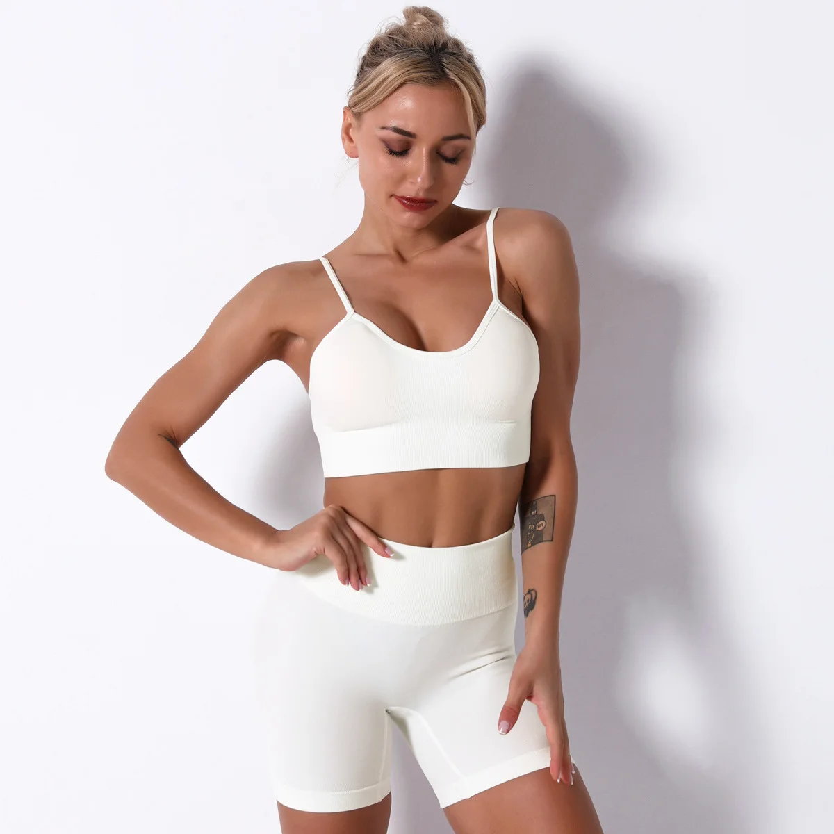 Yoga Sets Women 2 Piece Sport Set Women Workout Clothes Gym Clothes 9 Color Seamless Sport Suit Shorts Set Crop Top Fitness Sets
Yoga Sets Women 2 Piece Sport Set Women Workout Clothes Gym Clothes 9 Color Seamless Sport Suit Shorts Set Crop Top Fitness Sets