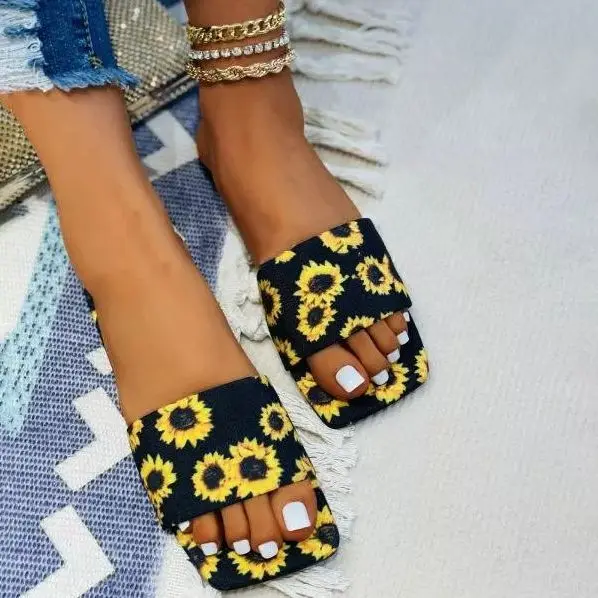 2021 Summer New Women Slippers Flat Bottom Fashion Printing PU Leather Slippers Fashion Shoes Casual Women Shoes Hot Sell 6KF234 
2021 Summer New Women Slippers Flat Bottom Fashion Printing PU Leather Slippers Fashion Shoes Casual Women Shoes Hot Sell 6KF234