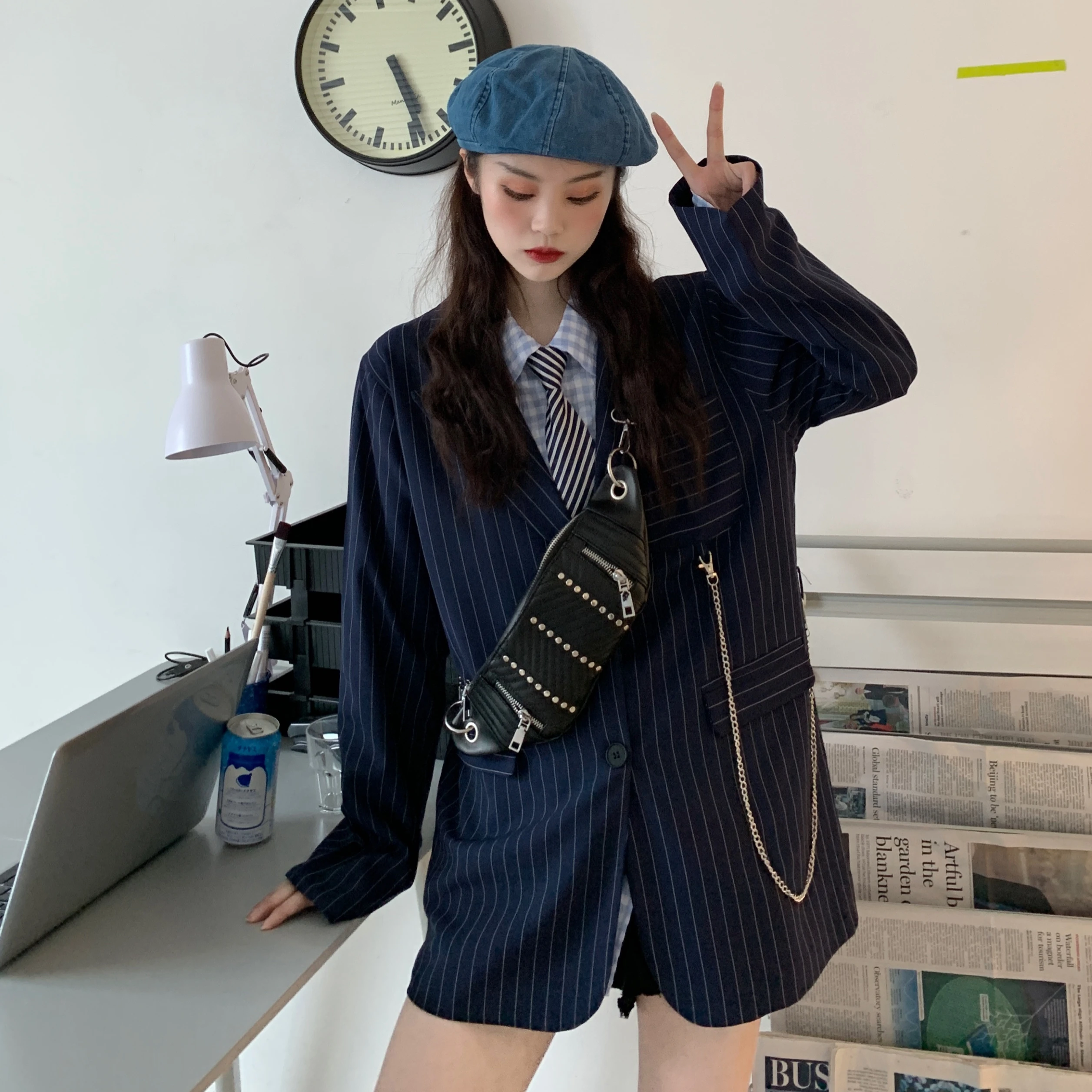 Pants Suits For Women New Autumn Striped 3 Pieces Set Vintage Loose Blazers+Hight Waist Long Pants+Casual Long Sleeve Shirts Set
Pants Suits For Women New Autumn Striped 3 Pieces Set Vintage Loose Blazers+Hight Waist Long Pants+Casual Long Sleeve Shirts Set