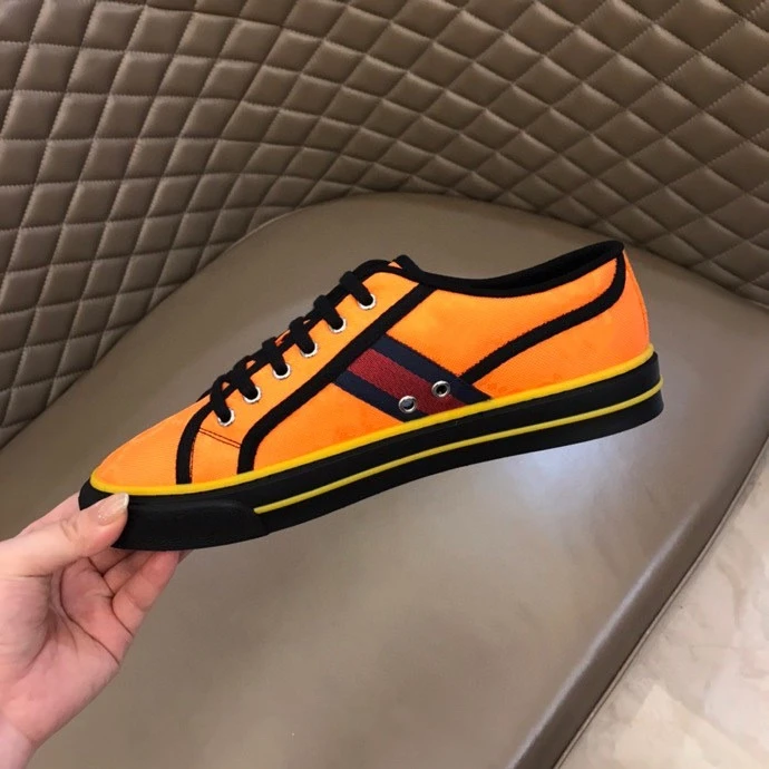 Men's and women's sports shoes, running shoes, leather shoes, outdoor sports, comfortable leisure couples, fitness men's shoes
Men's and women's sports shoes, running shoes, leather shoes, outdoor sports, comfortable leisure couples, fitness men's shoes