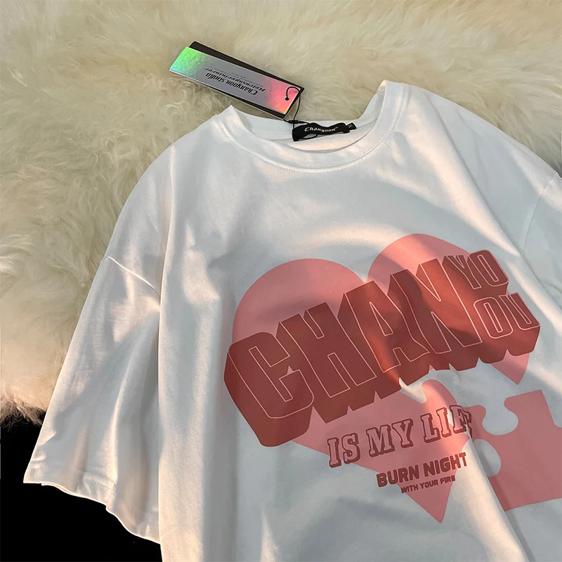 2021 new men's short-sleeved T-shirt pure cotton loose casual love printing pattern round neck top couple outfit
2021 new men's short-sleeved T-shirt pure cotton loose casual love printing pattern round neck top couple outfit