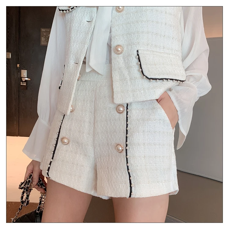 Tweed Wool Women's Suits 2020 Newest Single-Breasted Slim Short Vest Coat + Bow Flare Sleeve Shirt + Short Pants 3 Pieces Sets
Tweed Wool Women's Suits 2020 Newest Single-Breasted Slim Short Vest Coat + Bow Flare Sleeve Shirt + Short Pants 3 Pieces Sets
