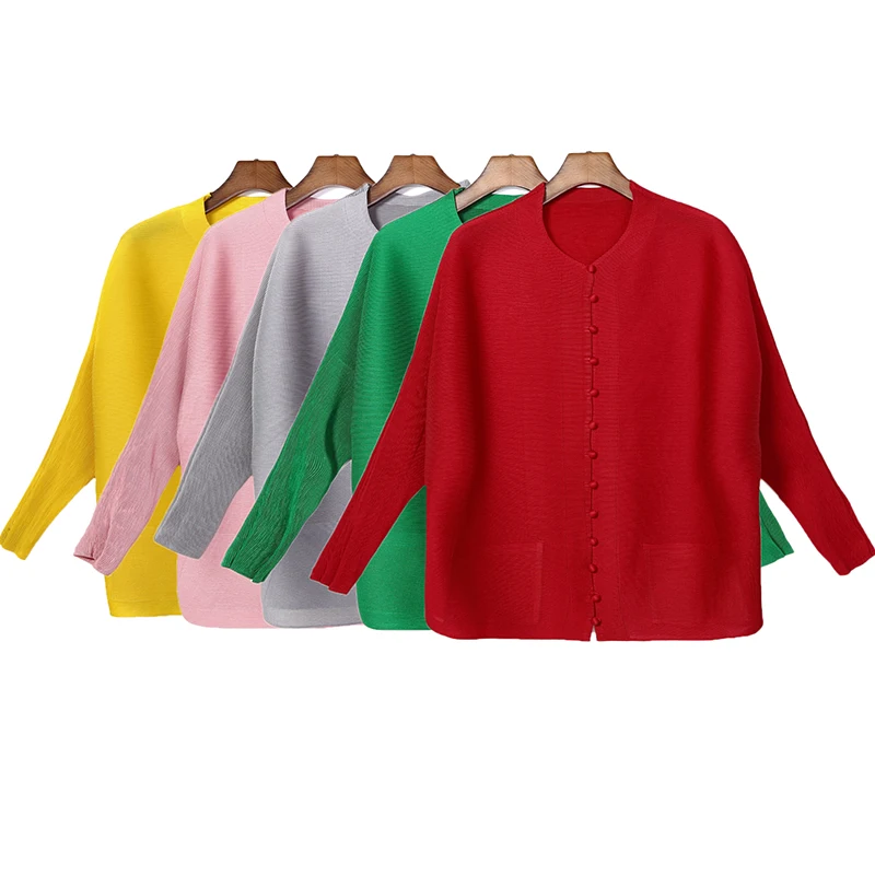 Plus Size Jacket For Women 45-75kg Small Round Neck Batwing Sleeves Single Breasted Elastic Miyake Pleated Short Tops Female
Plus Size Jacket For Women 45-75kg Small Round Neck Batwing Sleeves Single Breasted Elastic Miyake Pleated Short Tops Female