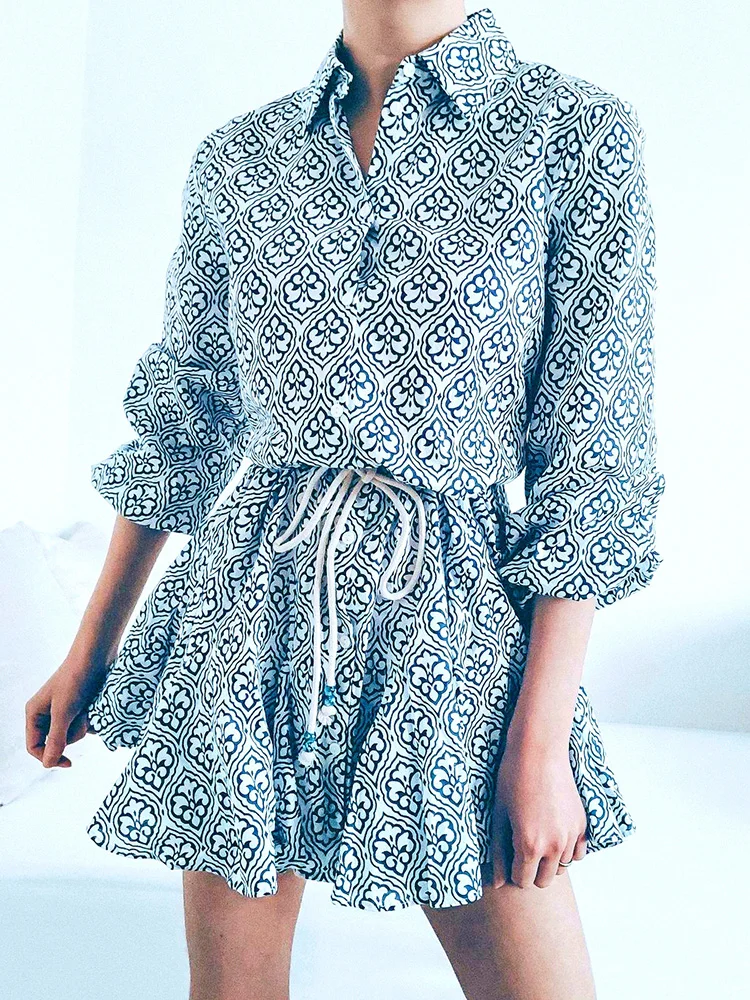Vintage Elegant Floral Printed Mini Dress with Sashes Women 2021 za Fashion Lapel Collar Elastic Cuff Dresses Vestidos
Vintage Elegant Floral Printed Mini Dress with Sashes Women 2021 za Fashion Lapel Collar Elastic Cuff Dresses Vestidos
