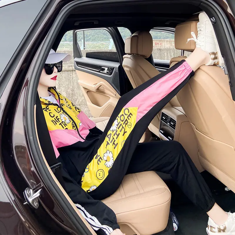 Sportswear spring 2021 new fashion fat sister self-cultivation fashion temperament adolescent leisure sweatshirt two-piece suit
Sportswear spring 2021 new fashion fat sister self-cultivation fashion temperament adolescent leisure sweatshirt two-piece suit