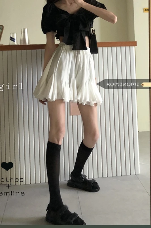 Summer 2021 big size fat sister Korean student loose and versatile High Waist Wide Leg buttock A-line skirt women's fashion
Summer 2021 big size fat sister Korean student loose and versatile High Waist Wide Leg buttock A-line skirt women's fashion