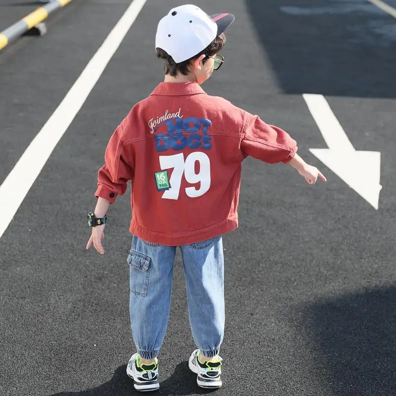 INS HOT Baby Boys denim Jacket 4-13 years old autumn and winter cotton Large pocket Korean printed letters Outdoor Coat 
INS HOT Baby Boys denim Jacket 4-13 years old autumn and winter cotton Large pocket Korean printed letters Outdoor Coat