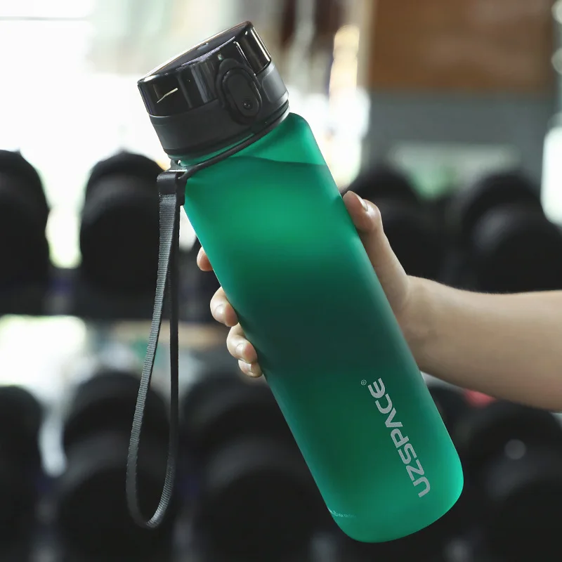 New 1000ml Sports Water Bottle BPA Free Portable Leak-proof Shaker bottle Plastic Drinkware Outdoor Tour Gym Free Shipping items
New 1000ml Sports Water Bottle BPA Free Portable Leak-proof Shaker bottle Plastic Drinkware Outdoor Tour Gym Free Shipping items