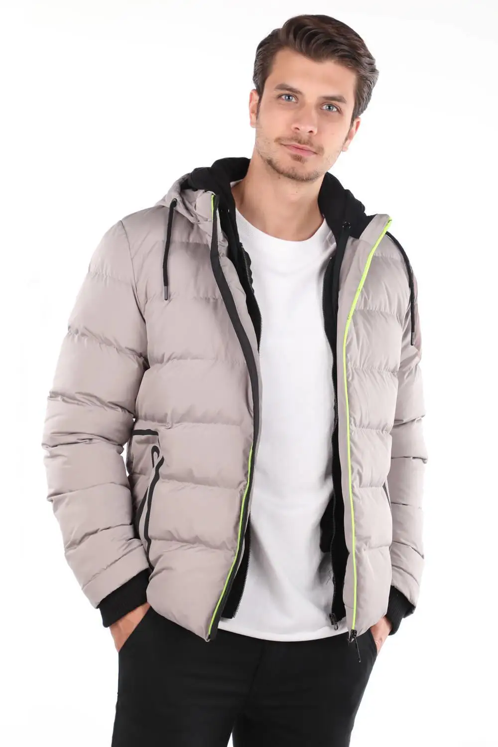Mens Hooded Down Coat 
Mens Hooded Down Coat