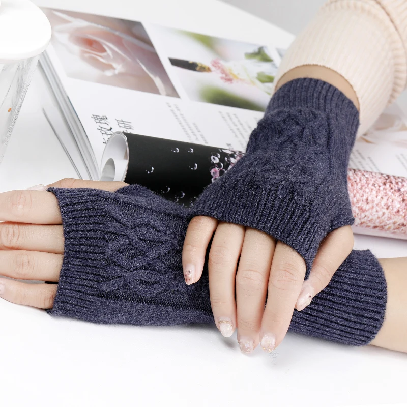 Sparsil Women Winter Fingerless Cashmere Knit Gloves Twist Half-Finger Wrist Protector Female Elastic Wool Mittens With One Hole
Sparsil Women Winter Fingerless Cashmere Knit Gloves Twist Half-Finger Wrist Protector Female Elastic Wool Mittens With One Hole