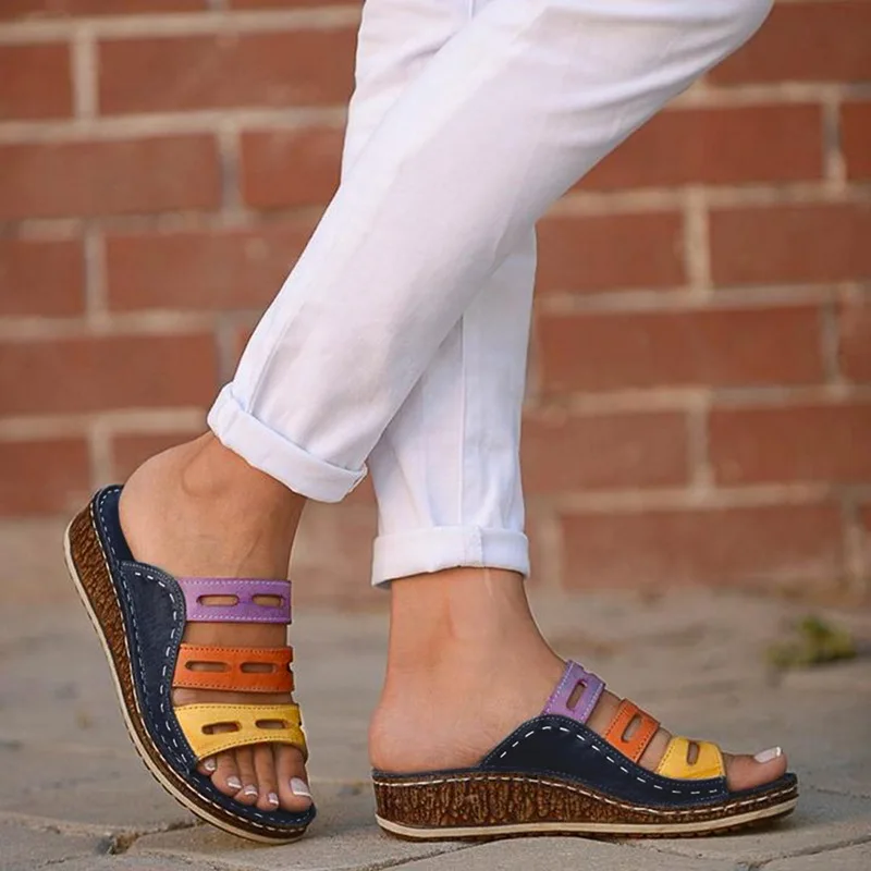 Summer Women Slippers Rome Retro Three-color Casual Shoes Thick Bottom Open Toe Sandals Beach Slip On Slides Female Dropshipping
Summer Women Slippers Rome Retro Three-color Casual Shoes Thick Bottom Open Toe Sandals Beach Slip On Slides Female Dropshipping