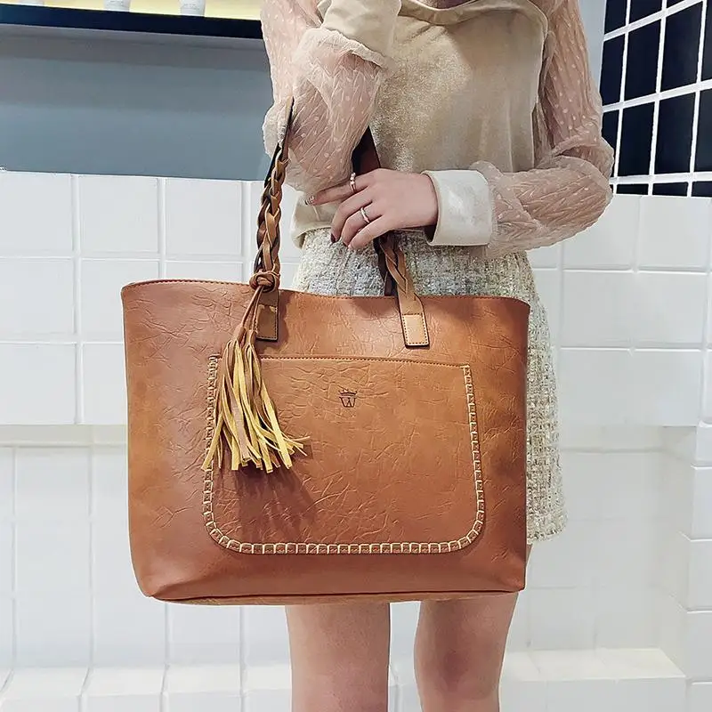 2021 Large Capacity Women Bags Shoulder Tote Bags Bolsos New Women Messenger Bags With Tassel Famous Designers Leather Handbags
2021 Large Capacity Women Bags Shoulder Tote Bags Bolsos New Women Messenger Bags With Tassel Famous Designers Leather Handbags