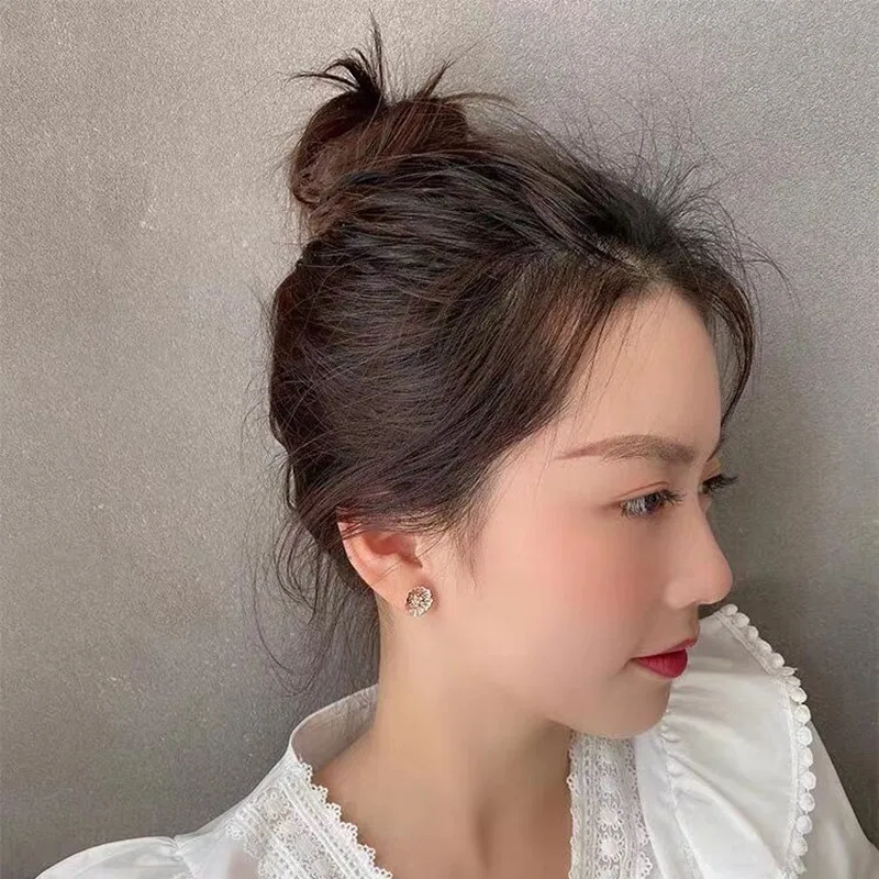 MENGJIQIAO Cute Fashion Metal Flower Shiny Zircon Stud Earrings For Women Students Fashion Statement Oorbellen Jewelry Gifts
MENGJIQIAO Cute Fashion Metal Flower Shiny Zircon Stud Earrings For Women Students Fashion Statement Oorbellen Jewelry Gifts