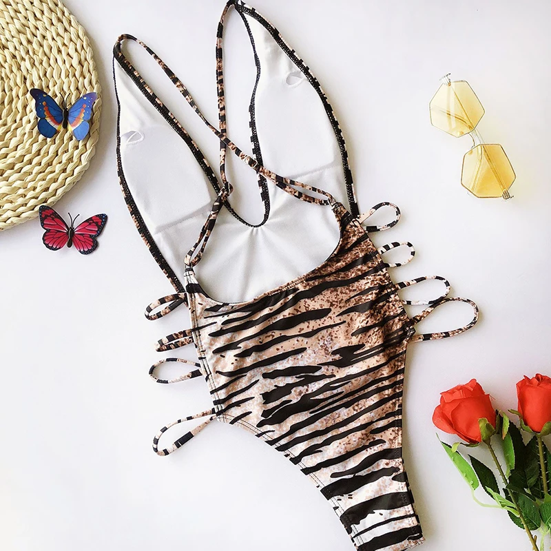 2020 New Sexy Deep V One Piece Swimsuit Women Swimwear Bandage Hollow Out Bodysuit Swimsuit Cross Back Bathing Suits Beach Wear
2020 New Sexy Deep V One Piece Swimsuit Women Swimwear Bandage Hollow Out Bodysuit Swimsuit Cross Back Bathing Suits Beach Wear