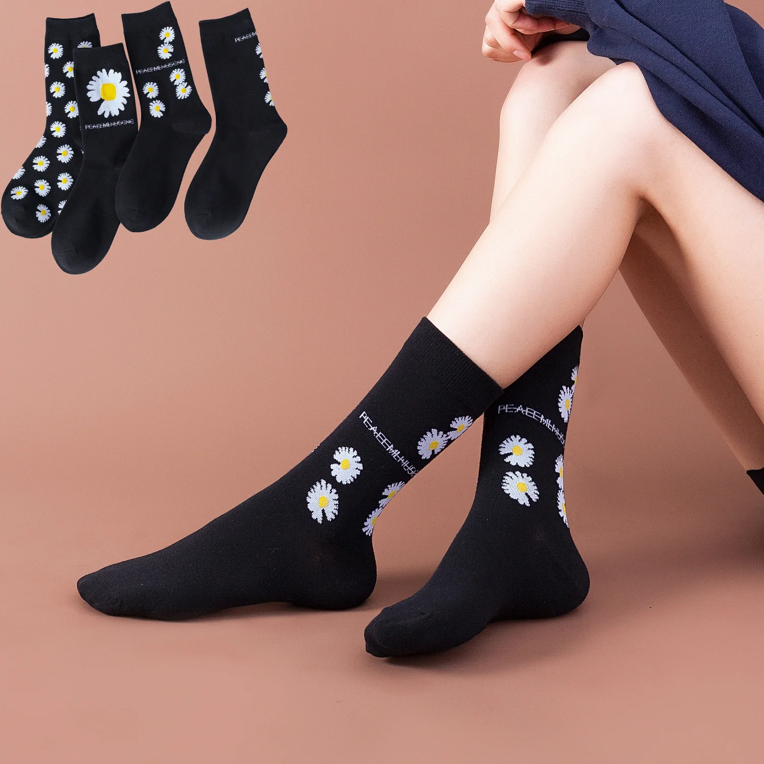 Pure Cotton Black Chrysanthemum Tube Socks Men and Women Trend Korean Version of The Net Red Long Tube Daisy Breathable Socks
Pure Cotton Black Chrysanthemum Tube Socks Men and Women Trend Korean Version of The Net Red Long Tube Daisy Breathable Socks