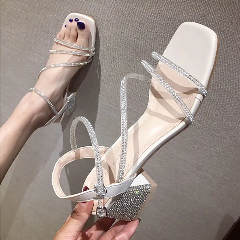 Crystal High Heel Sandals Women Pvc Narrow Band Thick Heel Sandals Women Shoes Summer Transparent Open Toe Sandals Mujer
Crystal High Heel Sandals Women Pvc Narrow Band Thick Heel Sandals Women Shoes Summer Transparent Open Toe Sandals Mujer