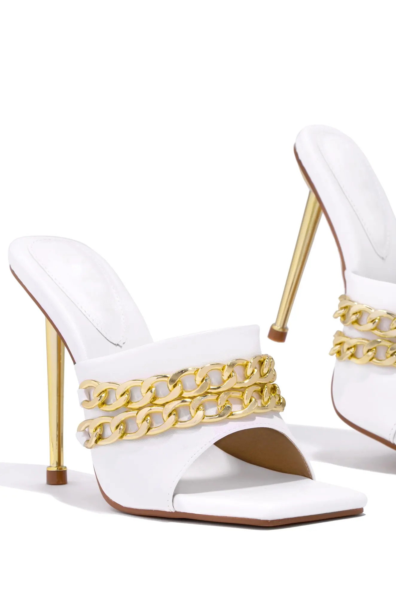 Thin High Heels Sandals Women Chain Square Toe Slippers 2021 Summer Gladiator Sandals Ladies Outdoor Party Shoes Chaussure Femme
Thin High Heels Sandals Women Chain Square Toe Slippers 2021 Summer Gladiator Sandals Ladies Outdoor Party Shoes Chaussure Femme