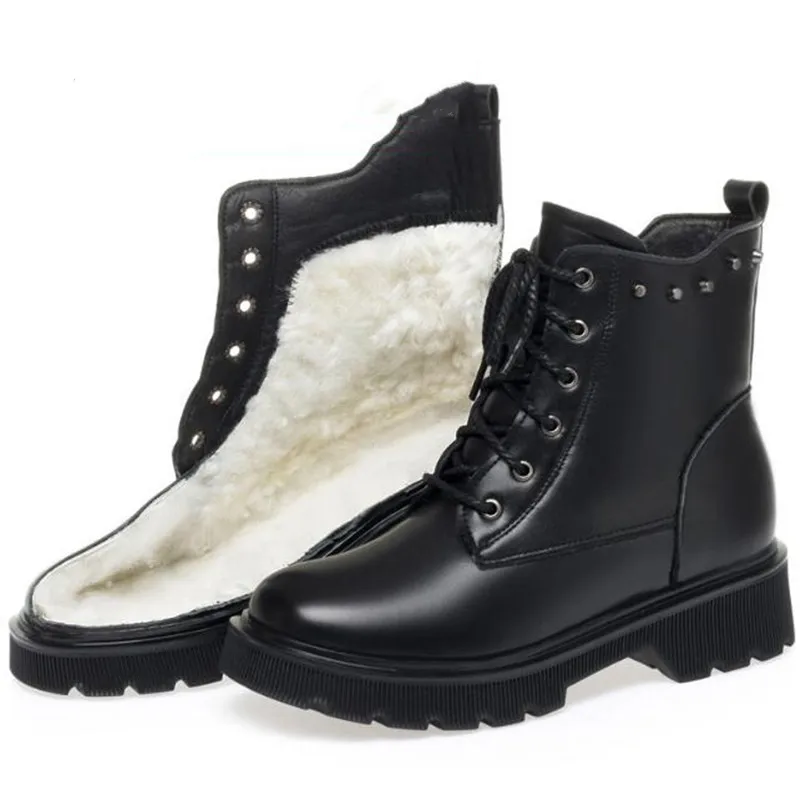 New Full Cowhide Autumn Leather Boots Women Boots Big Size Comfort Warm Full Wool Boots Black Snow Shoes Non-slip Martin Boots
New Full Cowhide Autumn Leather Boots Women Boots Big Size Comfort Warm Full Wool Boots Black Snow Shoes Non-slip Martin Boots