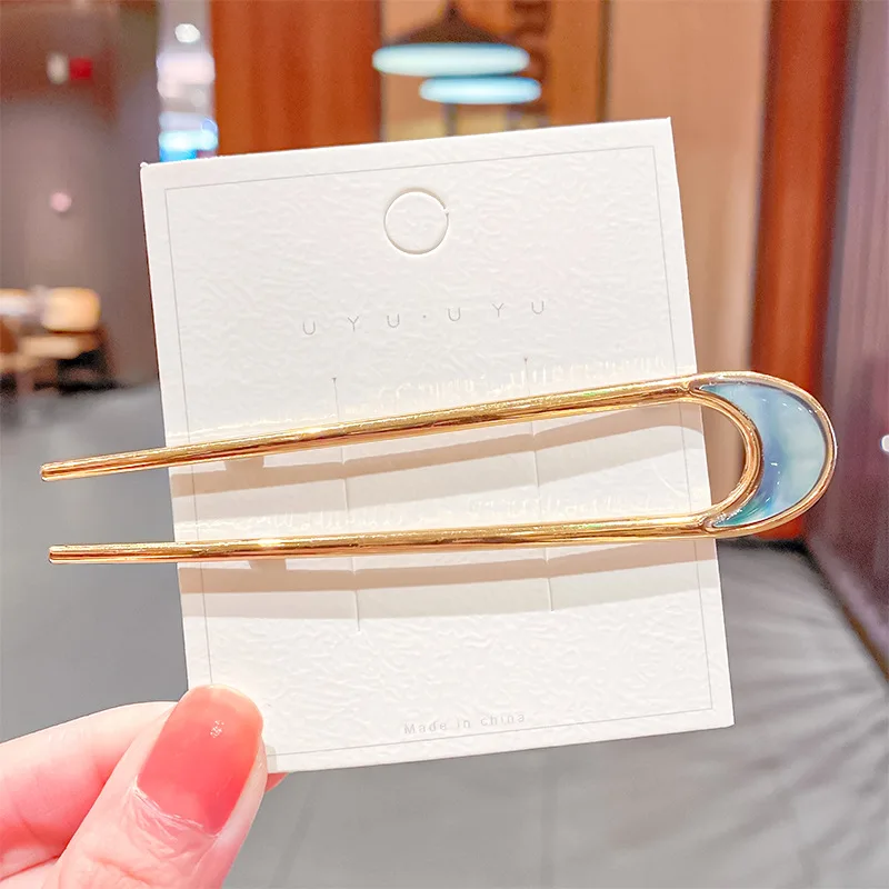 New Fashion U Shape Hair Clips Metal Forks Hair Sticks Hairpins for Women HairStyle Tools Elegant Hair Accessories Headwear Gift
New Fashion U Shape Hair Clips Metal Forks Hair Sticks Hairpins for Women HairStyle Tools Elegant Hair Accessories Headwear Gift