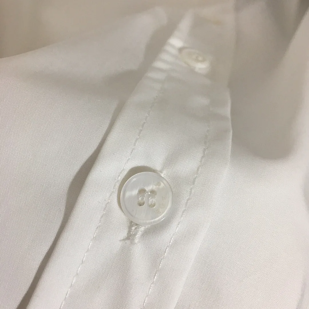 High Quality Luxury Spring and Autumn Women Triangle Logo New Handsome Long-sleeved Shirt with Tie
High Quality Luxury Spring and Autumn Women Triangle Logo New Handsome Long-sleeved Shirt with Tie