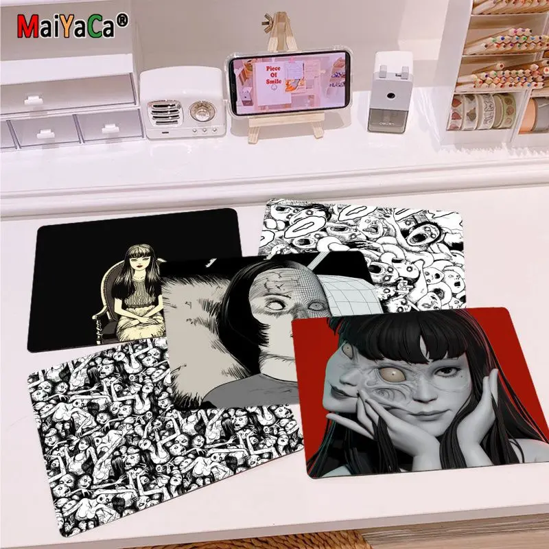 MaiYaCa Simple Design Junji Ito Tees Horror mouse pad gamer play mats Smooth Writing Pad Desktops Mate gaming mouse pad
MaiYaCa Simple Design Junji Ito Tees Horror mouse pad gamer play mats Smooth Writing Pad Desktops Mate gaming mouse pad
