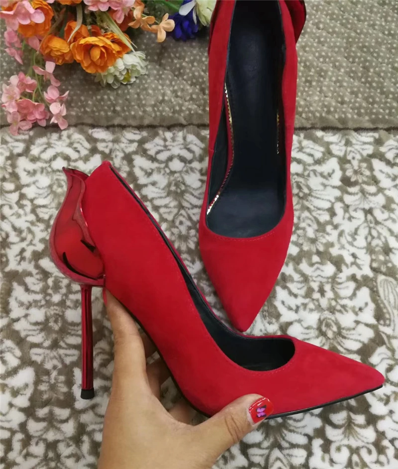 Unique Metal Leaf High Heel Pumps Women Sexy Spring Pointed Toe Shallow Shoes Thin High Heels Suede Dress Shoes Woman
Unique Metal Leaf High Heel Pumps Women Sexy Spring Pointed Toe Shallow Shoes Thin High Heels Suede Dress Shoes Woman